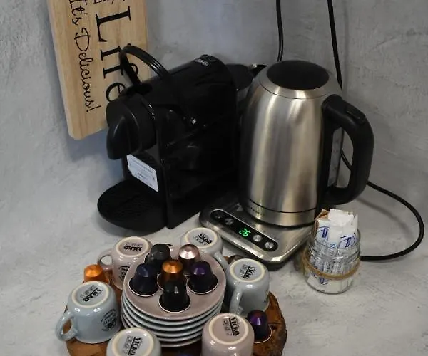 Daire Naxian Castillo